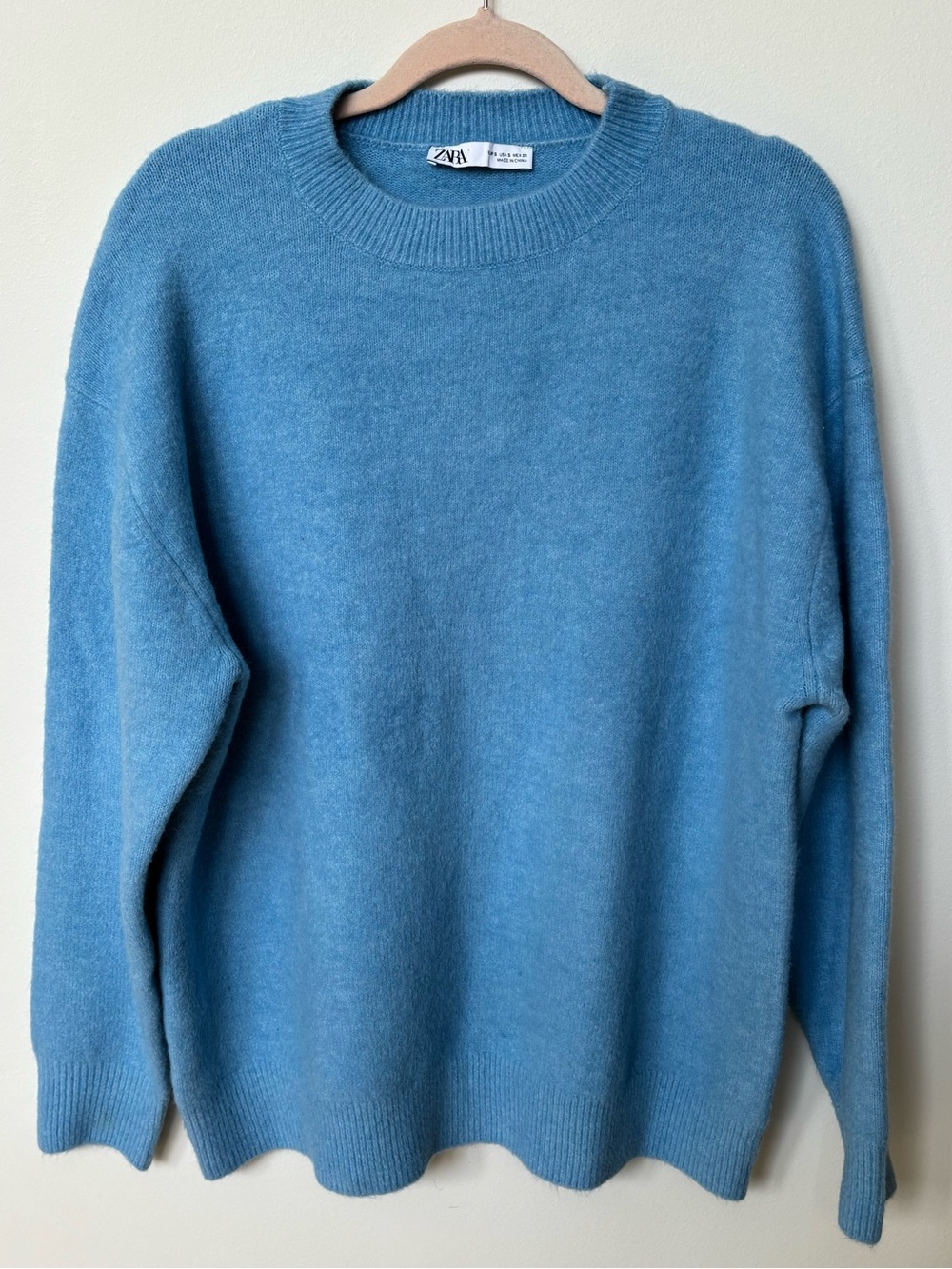 Zara women’s oversized, cozy blue sweater-sz small
